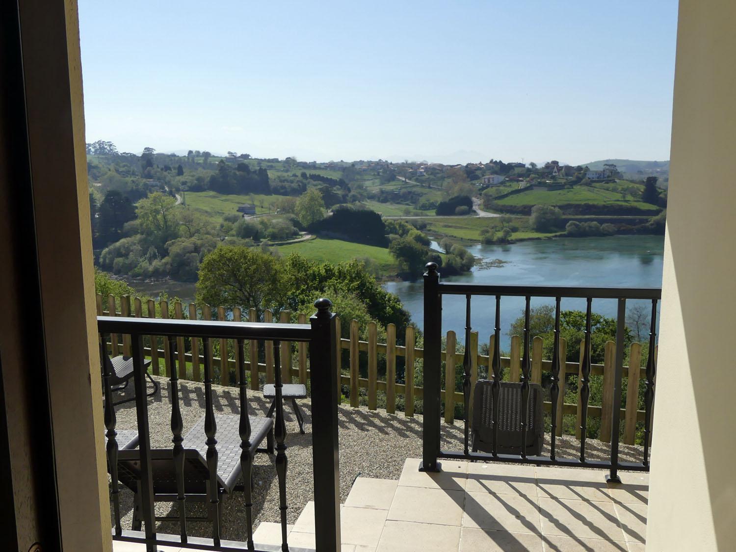 El Mirador De Trasvia Comillas Esterno foto